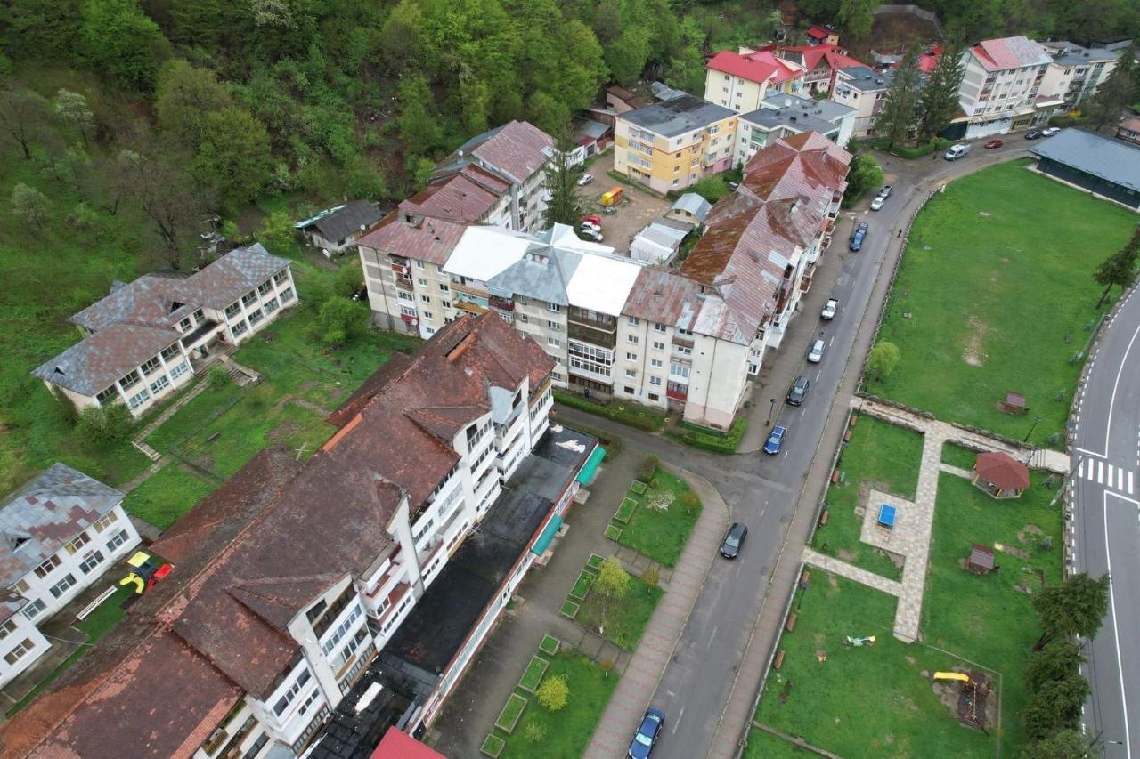 Apartament Aurora Slănic-Moldova Екстериор снимка